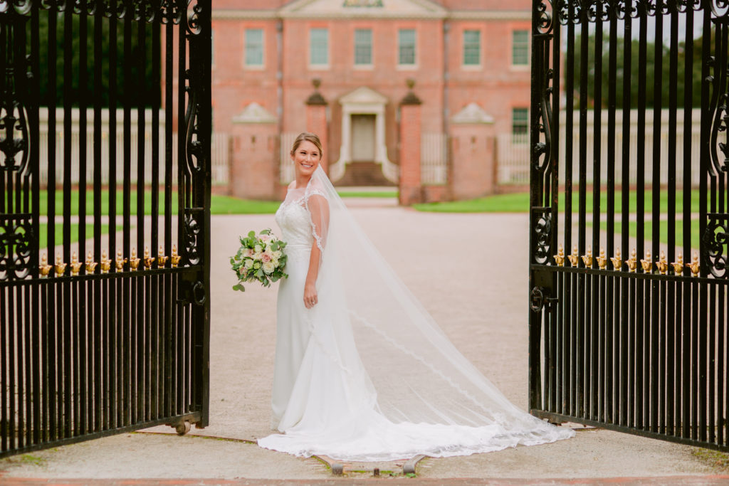 tryonbridalsession_carolinecarrier_031